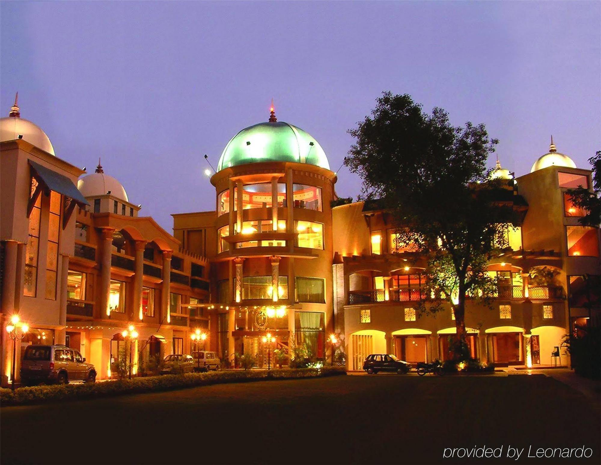 Grand Heritage Narmada Jacksons Hotel Jabalpur Exterior photo